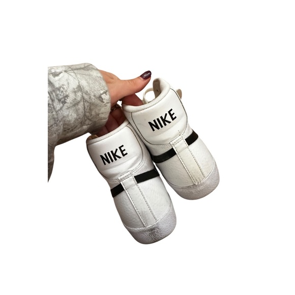 nike blazers - Picture 4 of 7